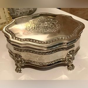 Dieu Et Mon Droit”Crest British UK  Silver Jewelry Box